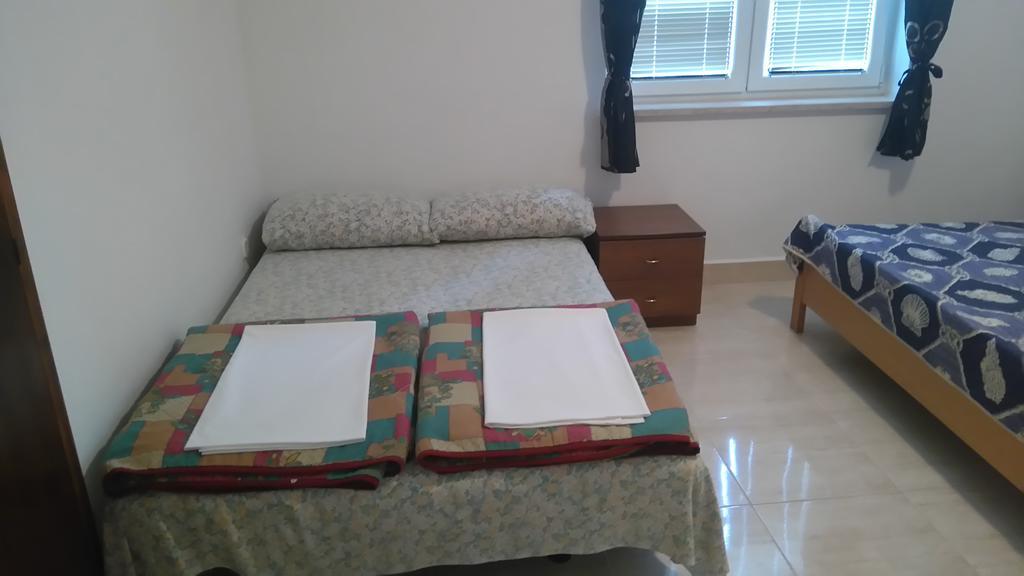 Nella Apartments Шишан Экстерьер фото